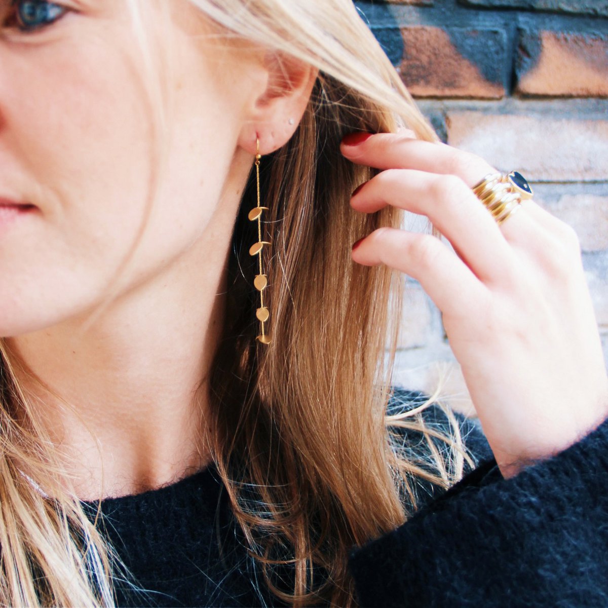 Fijne draad oorbel 'bladeren'