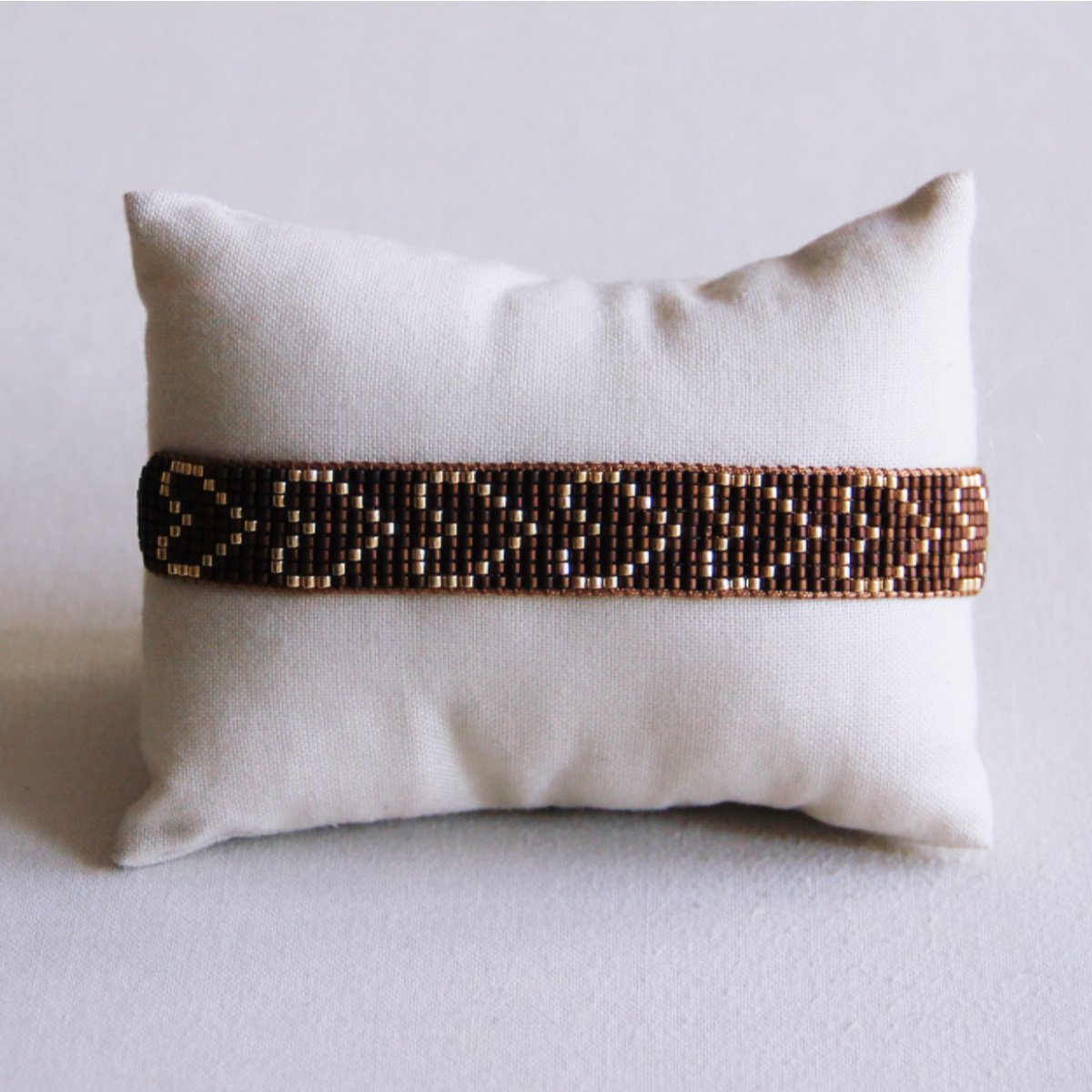 BAZOU Hart geweven armband - donkerbruin/goud