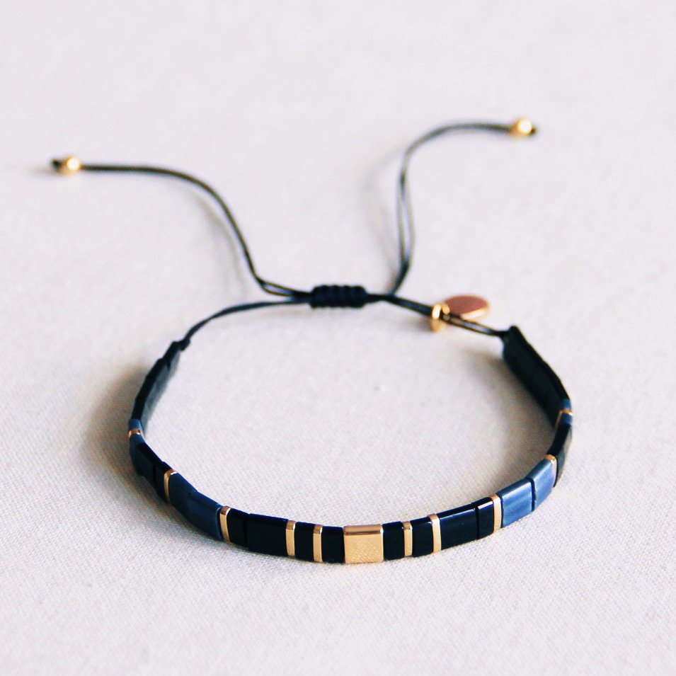 BAZOU Tilabead armband zwart/verguld