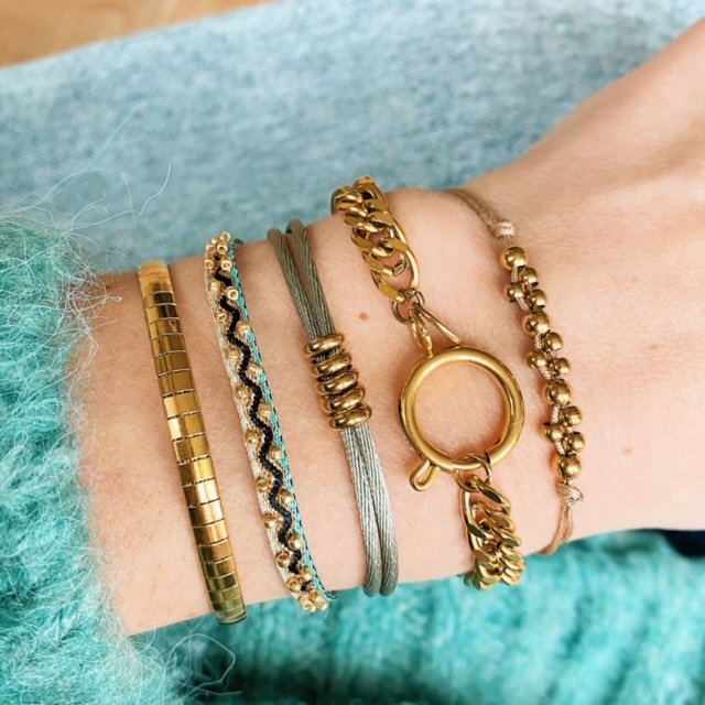 BAZOU Stalen platte armband gestreept - goud