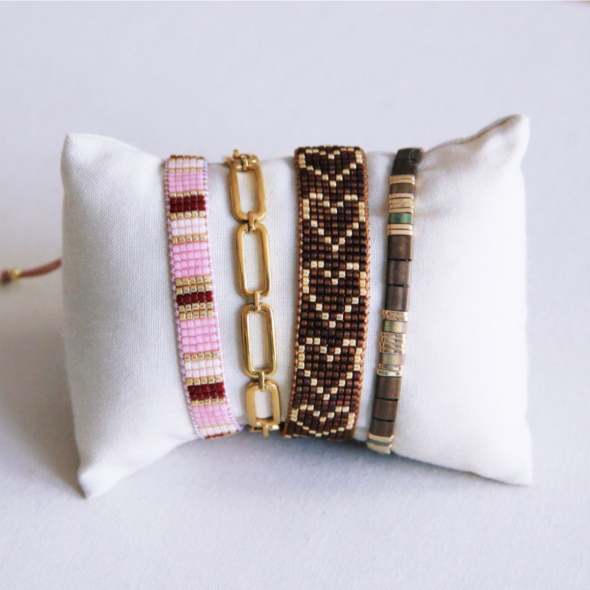 BAZOU Tilabead -armband - Mocha/Gold -vergulde