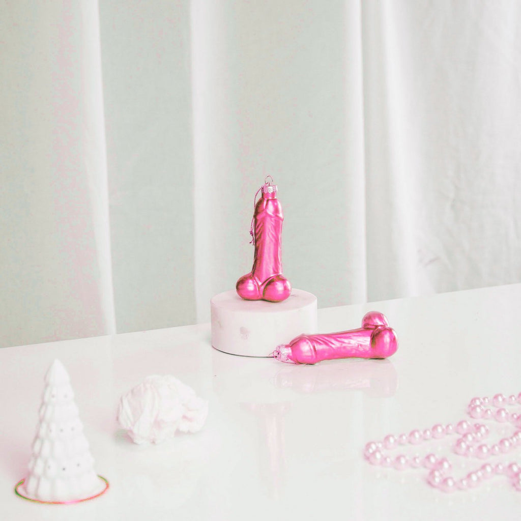Kersthanger - Penis - Glas - Roze - 3,5x6x10,5cm