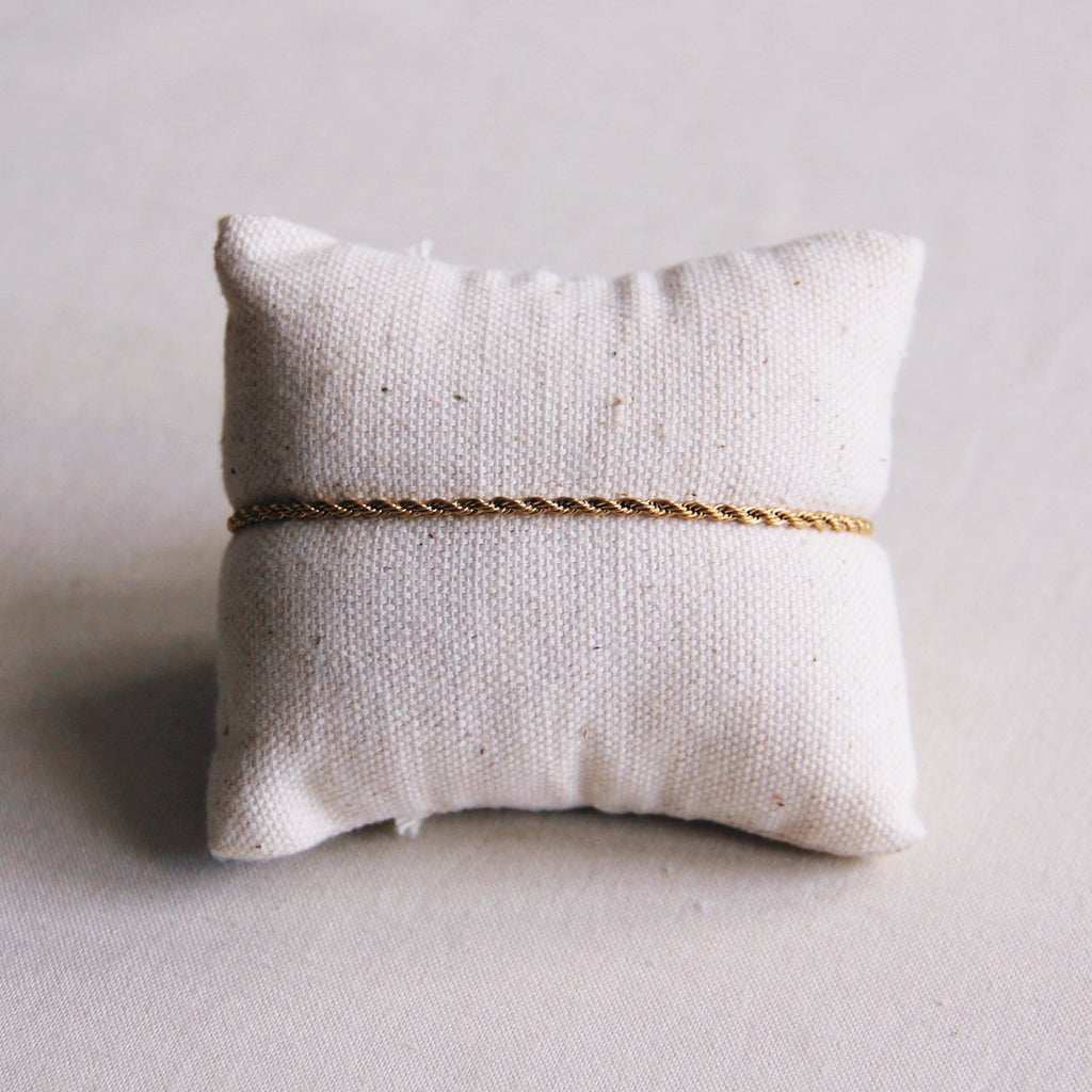 BAZOU Stalen "twisted" armband klein – goud