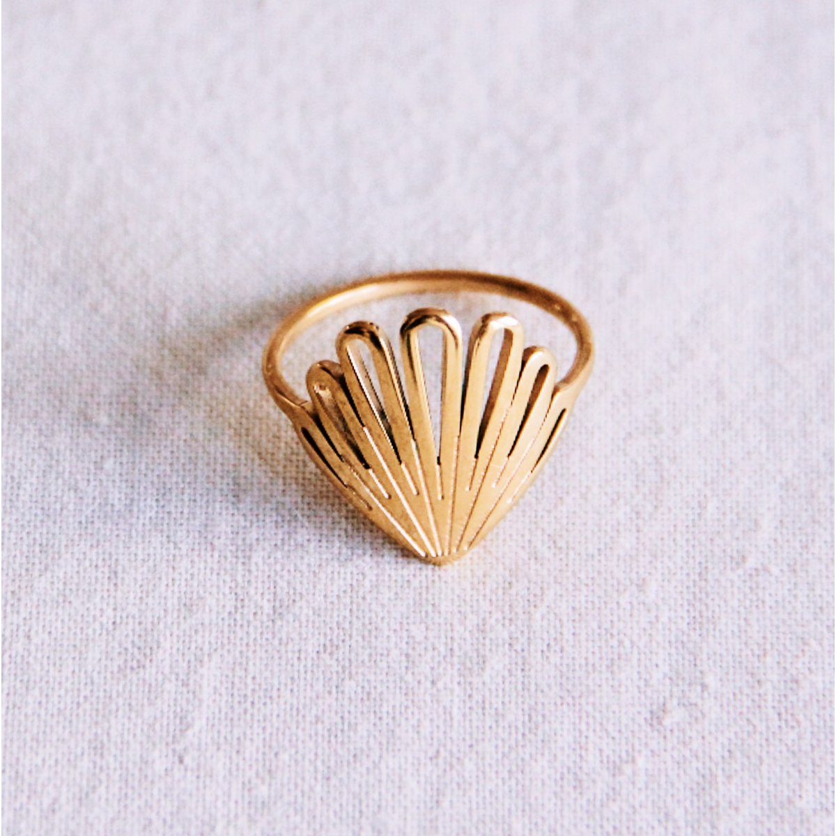 BAZOU Statement Ring 'Shell'