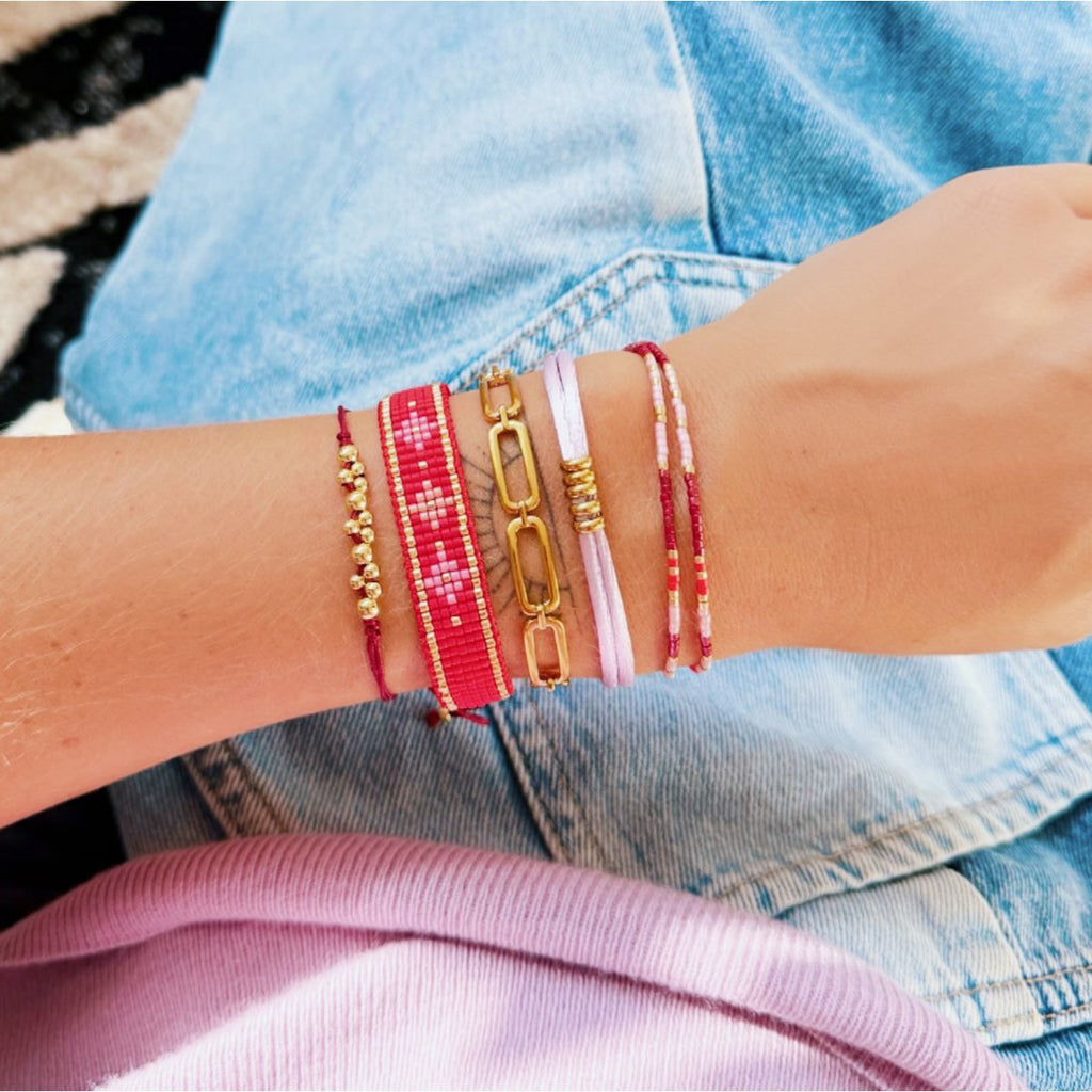 BAZOU Satijnen armband met ringen – lila/goud