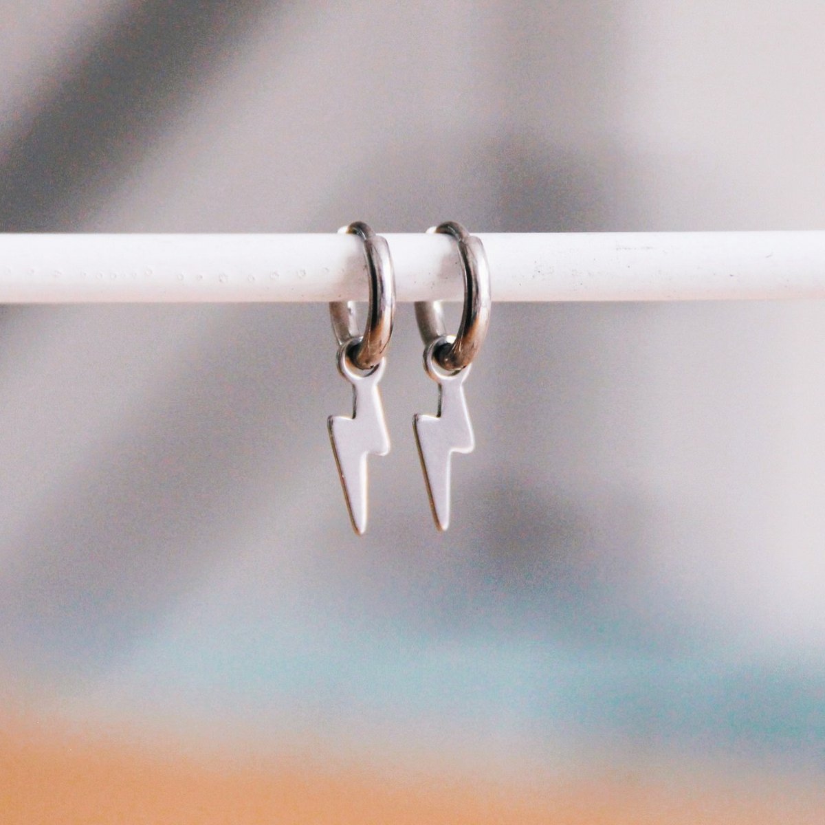 BAZOU RVS creolen met bliksem - zilver
