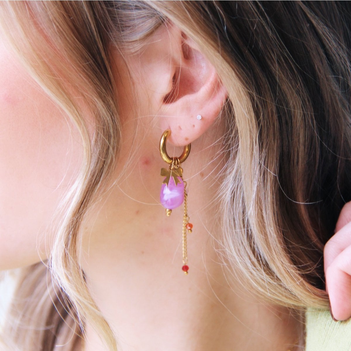 BAZOU Stainless steel hoop earrings with bow, nugget and faceted garland - lilac