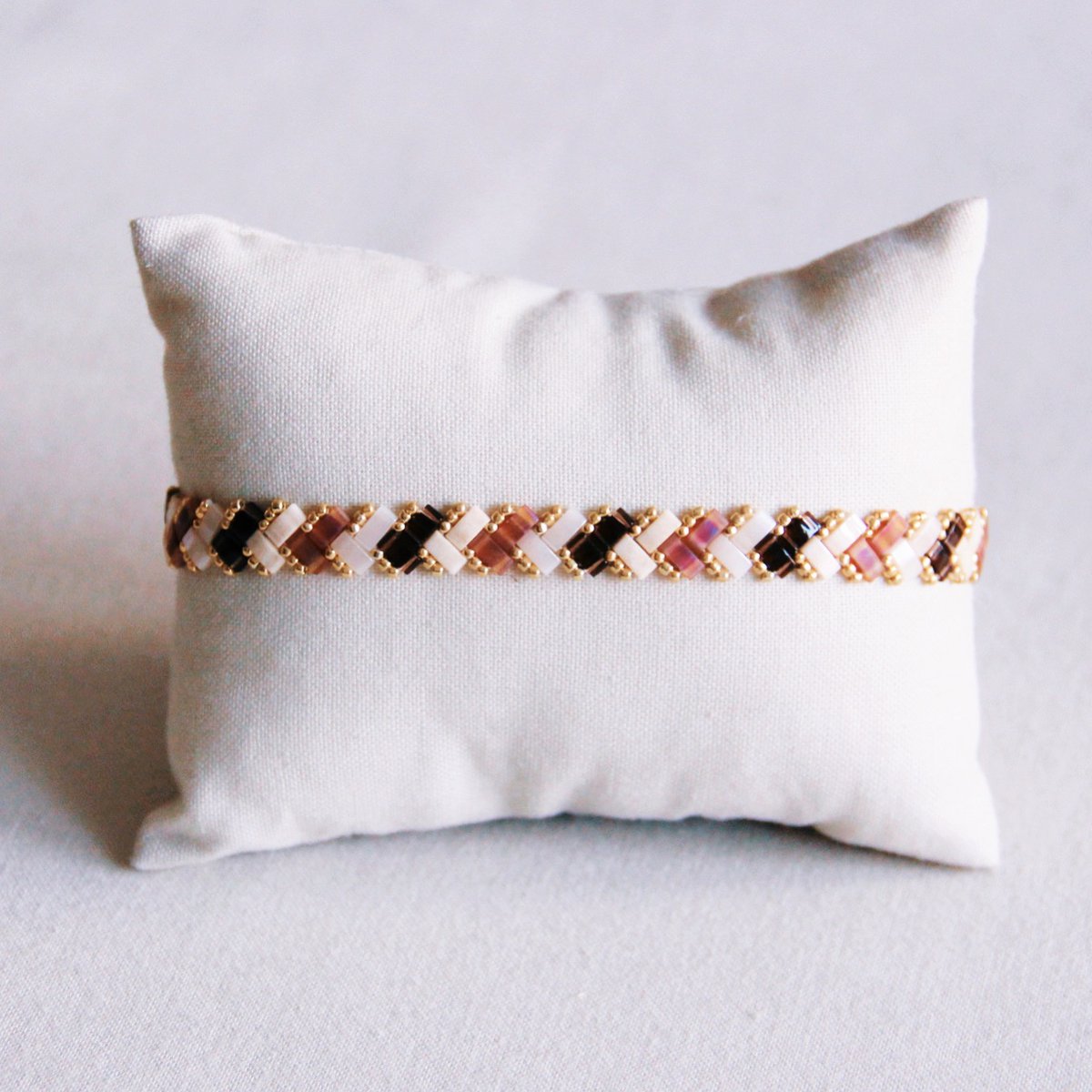 BAZOU Gevlochten Tila Bead -armband - Naaktkleuren