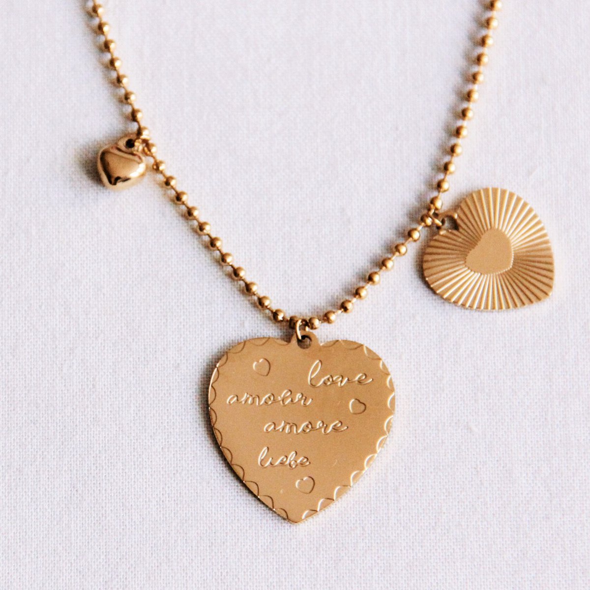 BAZOU Ballchain bedelketting met 3 hartjes