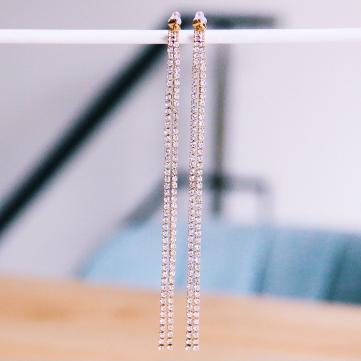 BAZOU 'Shine Bright' lange oorbellen