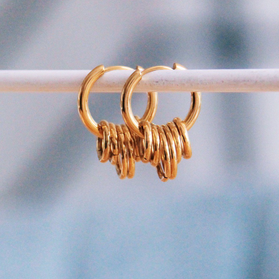 BAZOU RVS oorbel met ringen - goud
