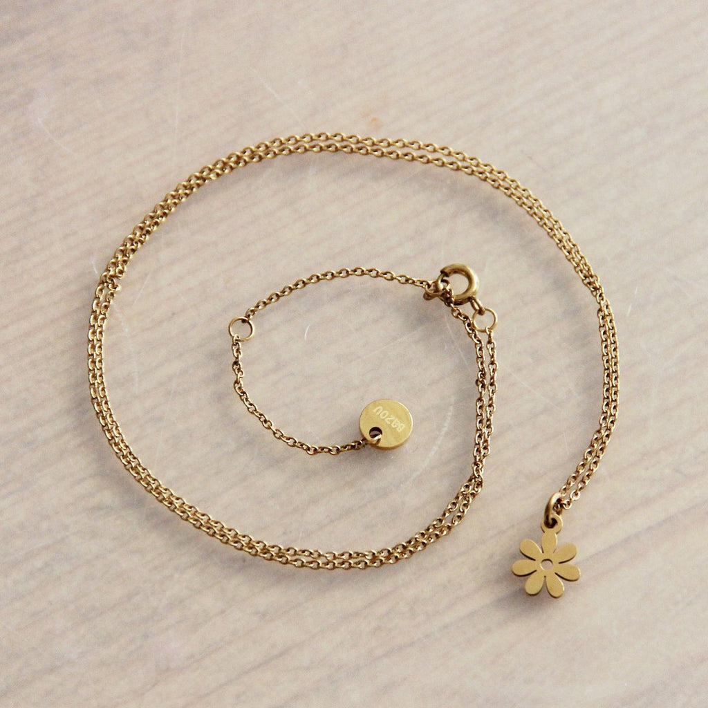BAZOU fijne ketting met mini bloem - goud