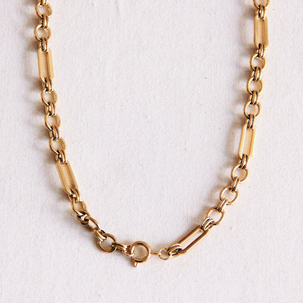 BAZOU Choker met korte ketting en ronde sluiting