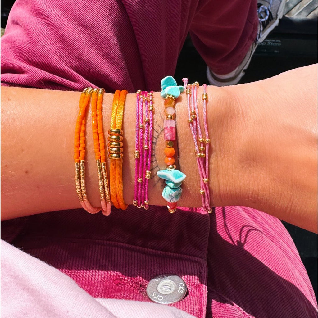 Satijnen armband met ringen - Fuchsia/Gold