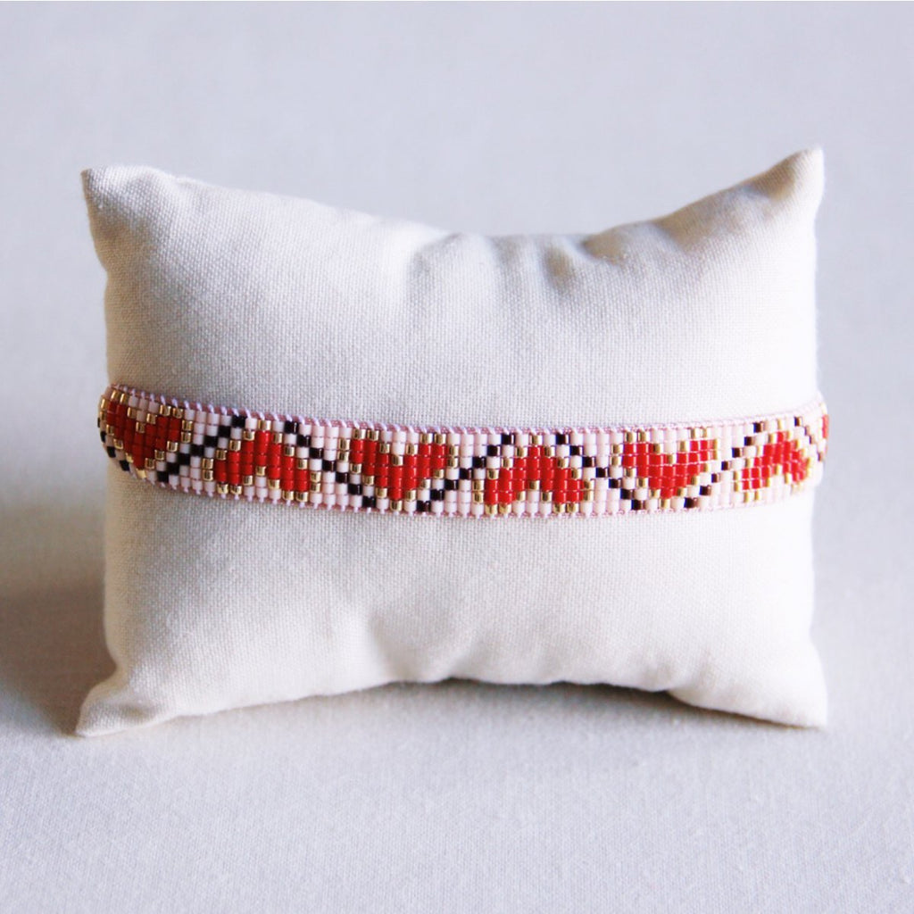BAZOU Hartpatroon geweven armband - rood/bruin