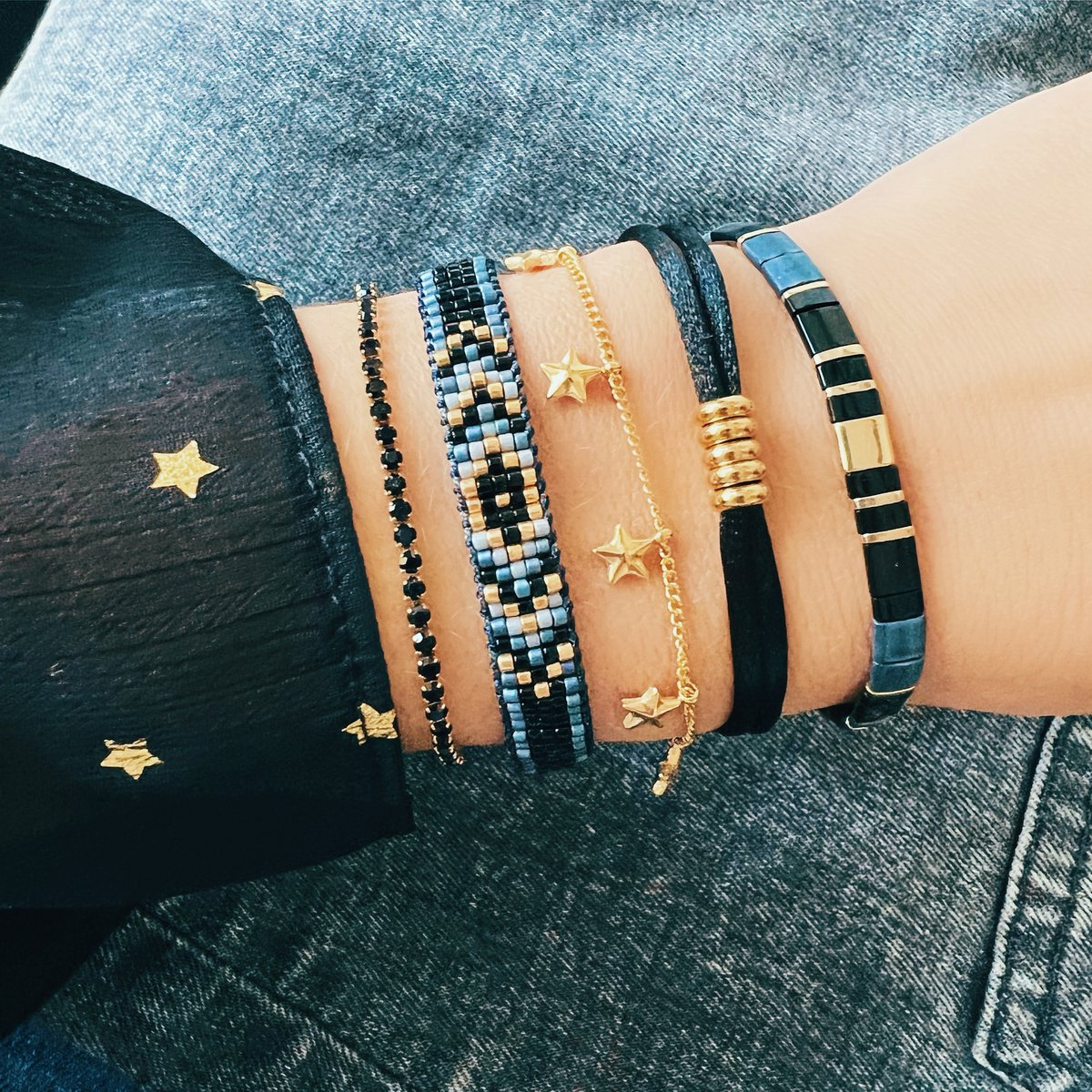 BAZOU D-chain armband met strass hartbedel - goud