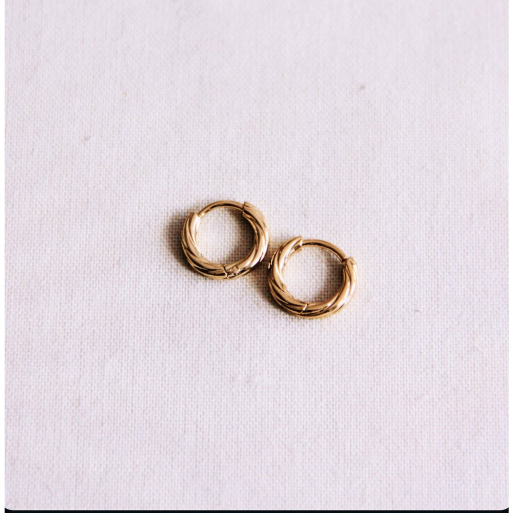 RVS ring 10mm "TWISTED" - goud
